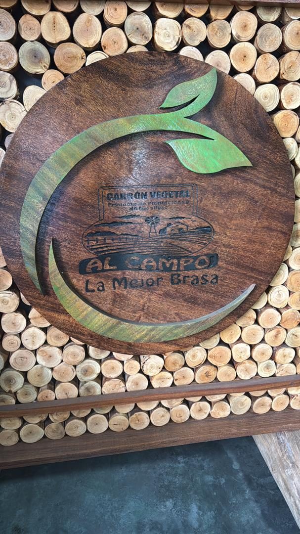 Sello de madera tallada de Al Campo, La Mejor Brasa